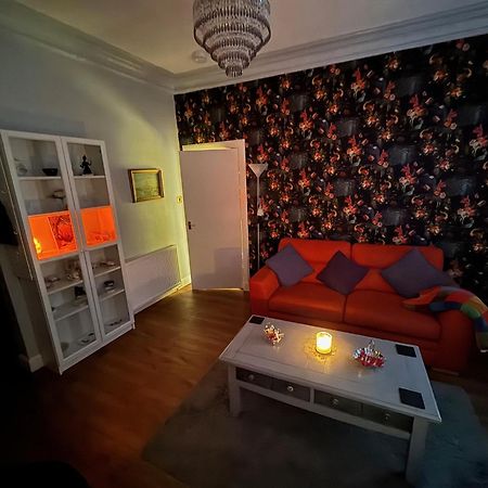 Edinburgh Two Bedroom Apartment With Free Side Street Parking 24 Hours Kültér fotó